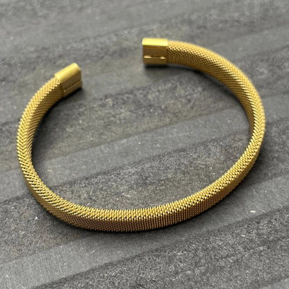 Mumbai Cuff Bracelet - Gold