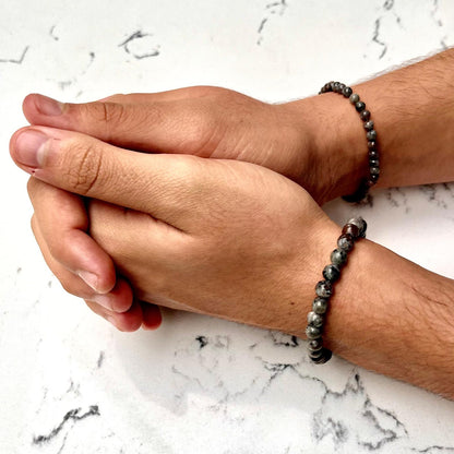 Men's yooperlite stone bracelet - UV glow beads
